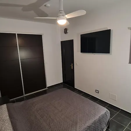 Apartament Terrace 2brooms100m2, 3air Conditions